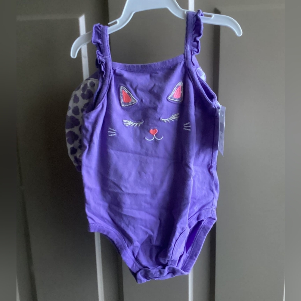 💜3/$15 5/$20 7/$25💜Girls Sz 12 Months Outfit